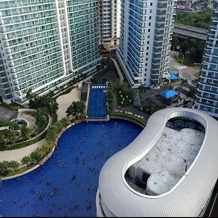 Sm Bicutan Condotel Manila Esterno foto
