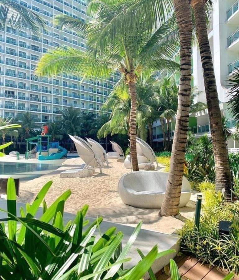 Sm Bicutan Condotel Manila Esterno foto