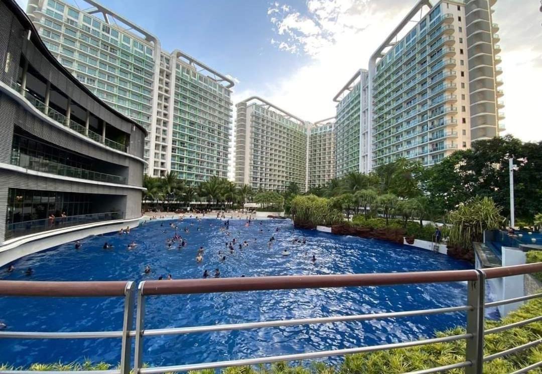 Sm Bicutan Condotel Manila Esterno foto